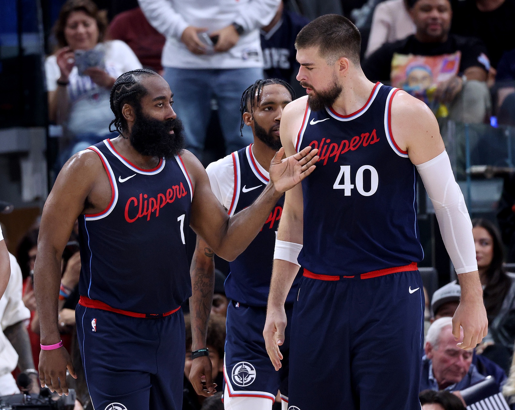 NBA彩經(jīng)：快船掀翻騎士 勇士拿下馬刺 太陽力克火箭
